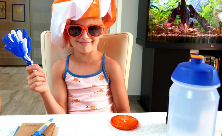 Blije winnaars van puzzels in Het Roertje